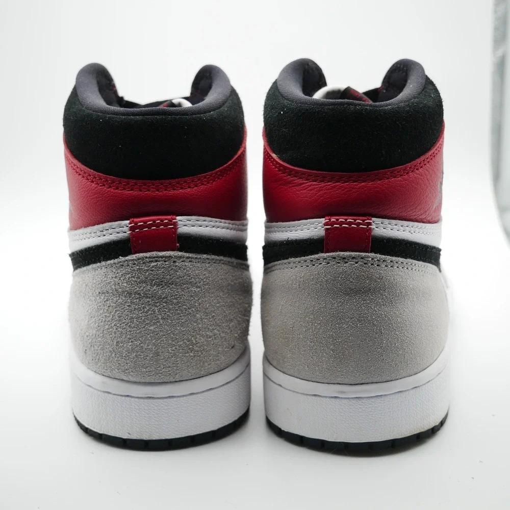 Nike‎ Air Jordan 1 Retro High OG Light Smoke Grey 555088-126 Mens 8.5 White Red